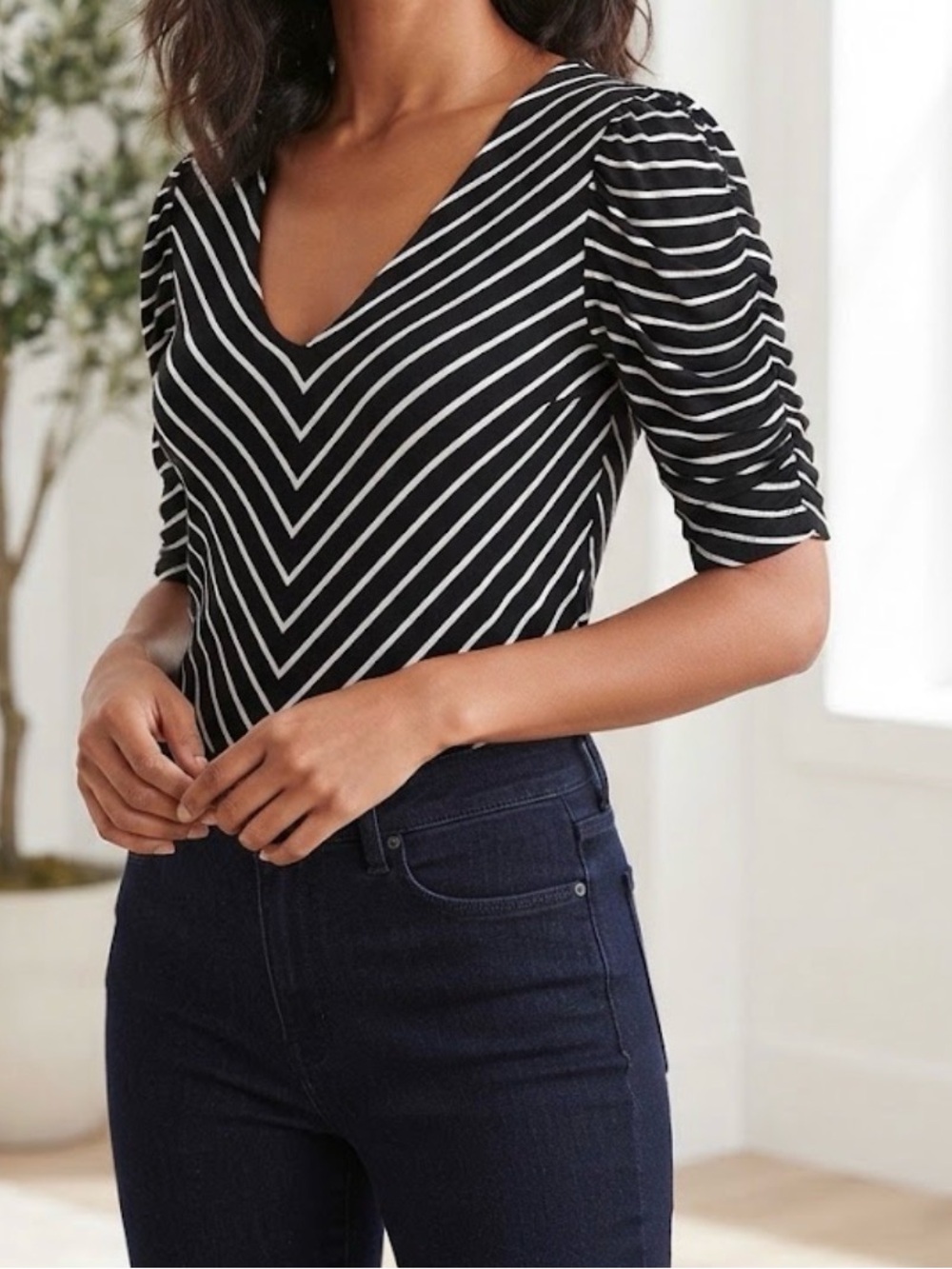 Frame Denim Black & White Striped V-Neck puff sleeves Top